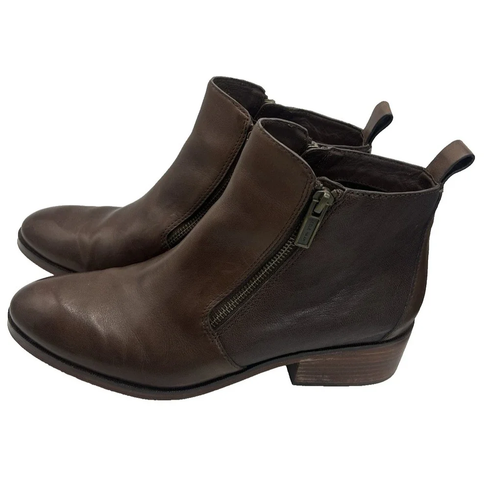 Cole Haan Ankle Boot Double Zip Effortless Closet Staple Size 9‎ 1/2